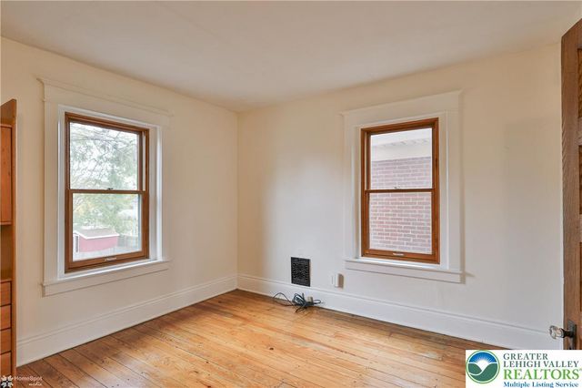 1032 Main Street, Bethlehem City, PA 18018