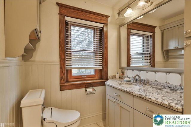 1032 Main Street, Bethlehem City, PA 18018