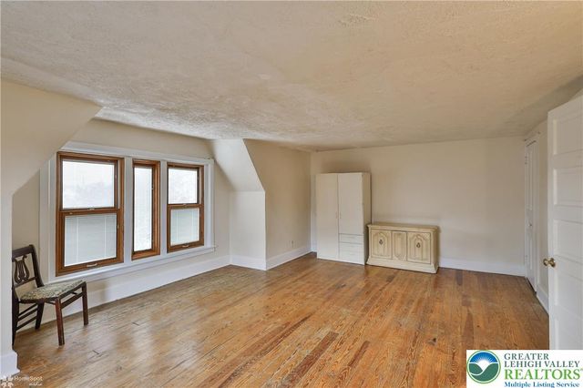 1032 Main Street, Bethlehem City, PA 18018