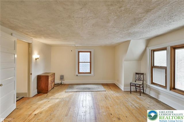 1032 Main Street, Bethlehem City, PA 18018