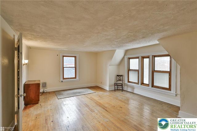 1032 Main Street, Bethlehem City, PA 18018