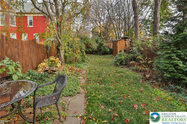 1032 Main Street, Bethlehem City, PA 18018