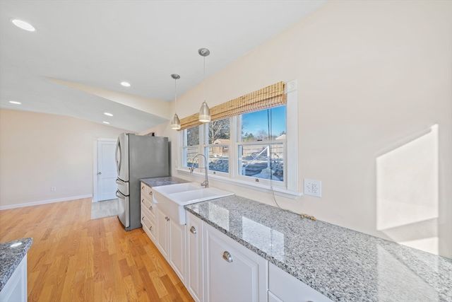 32 Fairview Ave, Scituate, MA 02066