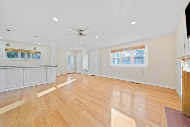 32 Fairview Ave, Scituate, MA 02066