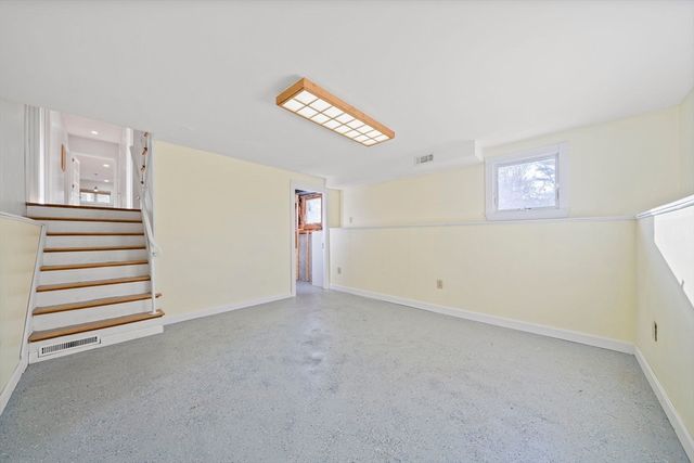 32 Fairview Ave, Scituate, MA 02066