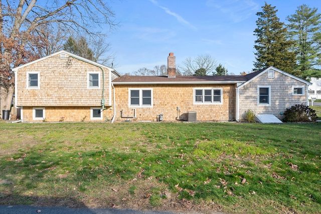 32 Fairview Ave, Scituate, MA 02066