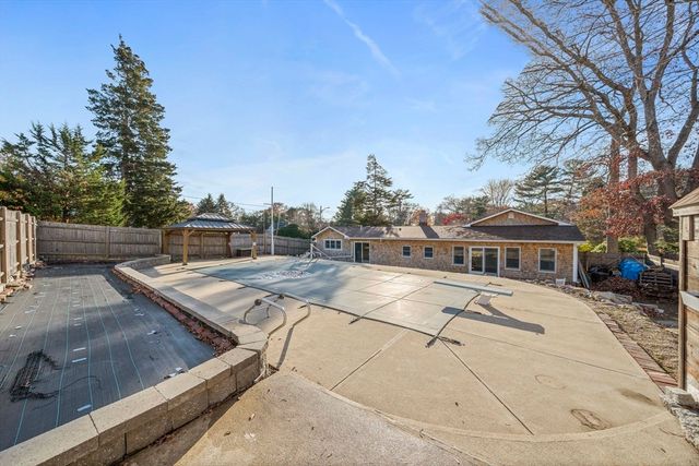 32 Fairview Ave, Scituate, MA 02066