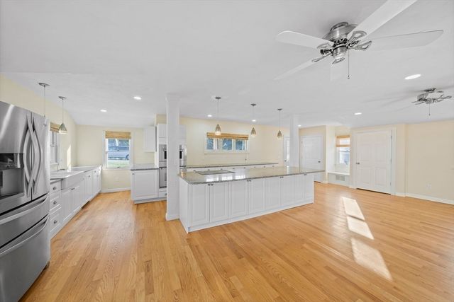 32 Fairview Ave, Scituate, MA 02066
