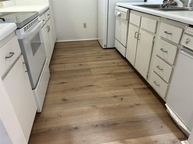 300 Out Yonder 176, Horseshoe Bay, TX 78657