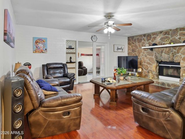 3008 N 45TH Drive, Phoenix, AZ 85031