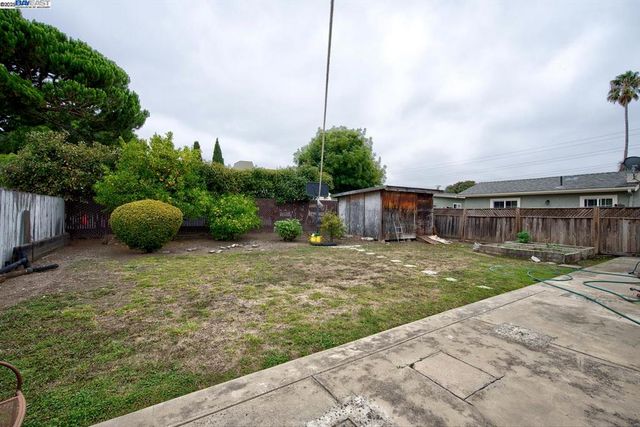 25512 Tarman Ave, Hayward, CA 94544