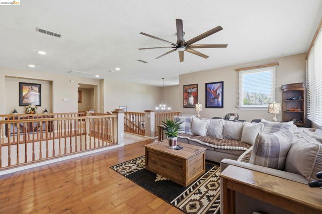 3438 Keystone Loop, Discovery Bay, CA 94505