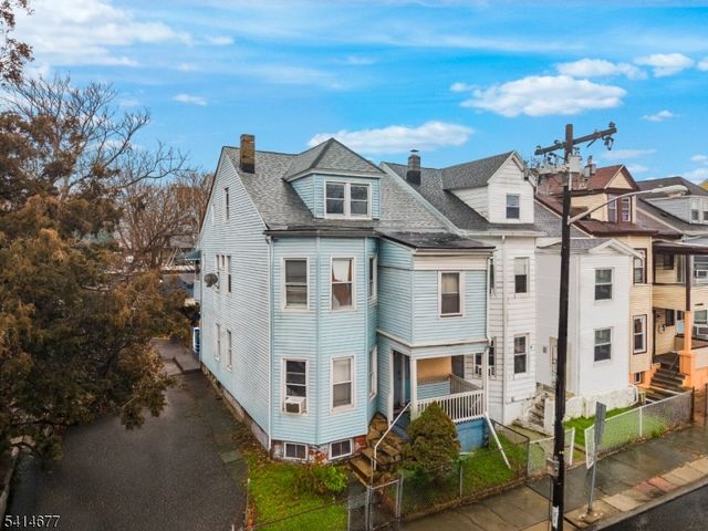 85 Kearney St, Paterson City, NJ 07522