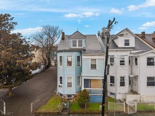 85 Kearney St, Paterson City, NJ 07522