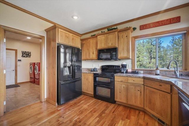 305 W Viewmont Ln, Spokane, WA 99224