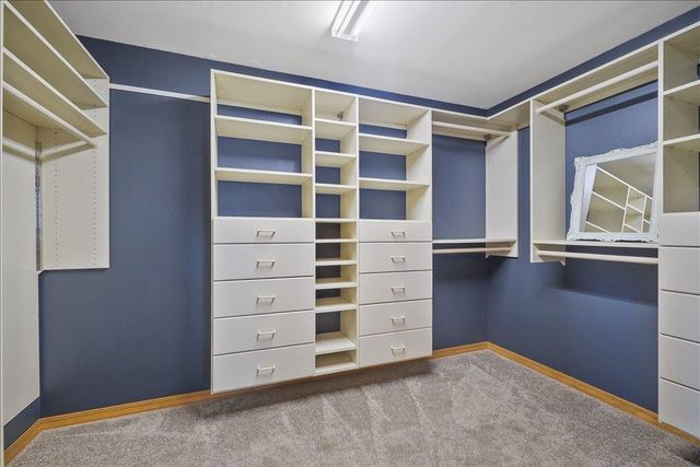 305 W Viewmont Ln, Spokane, WA 99224