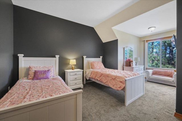 305 W Viewmont Ln, Spokane, WA 99224