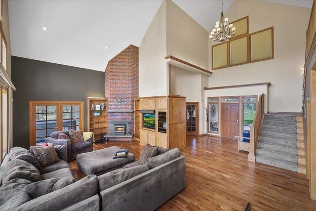 305 W Viewmont Ln, Spokane, WA 99224