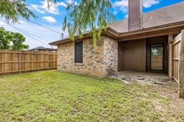 7719 Sable Lane, North Richland Hills, TX 76182