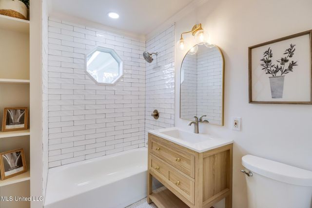 555 Saint John Street, Bay Saint Louis, MS 39520