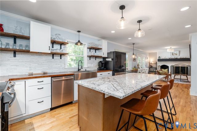 11416 Doswell Rd, Doswell, VA 23047
