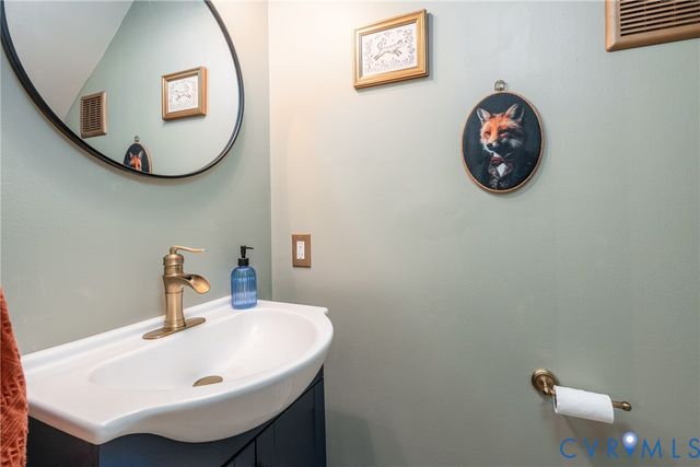 11416 Doswell Rd, Doswell, VA 23047