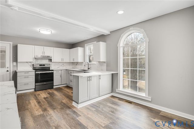 2313 Gordon St, Hopewell, VA 23860