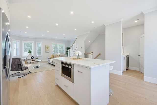 29 Cherry 3, Waltham, MA 02453