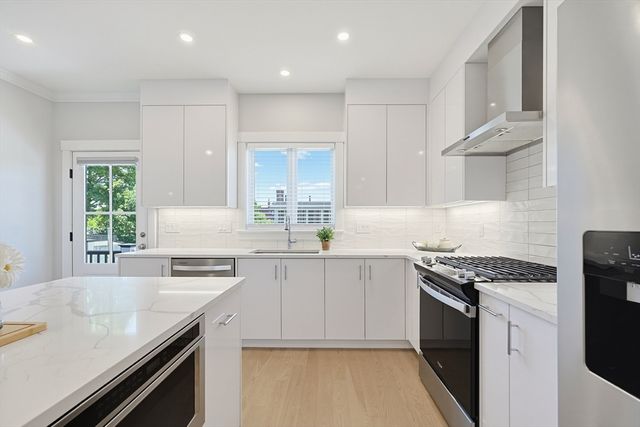 29 Cherry 3, Waltham, MA 02453