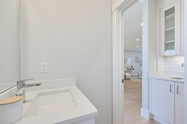 29 Cherry 3, Waltham, MA 02453