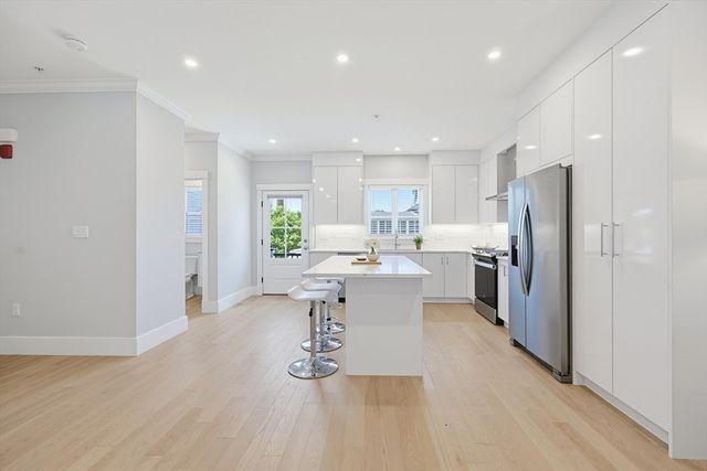 29 Cherry 3, Waltham, MA 02453