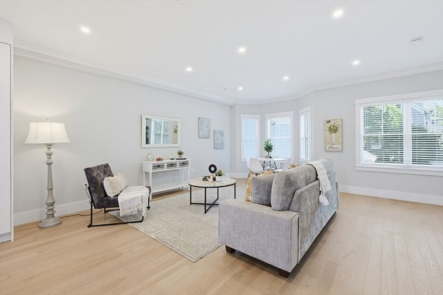 29 Cherry 3, Waltham, MA 02453