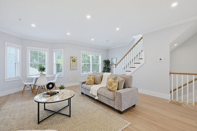 29 Cherry 3, Waltham, MA 02453