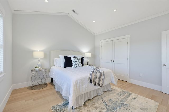 29 Cherry 3, Waltham, MA 02453