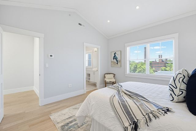 29 Cherry 3, Waltham, MA 02453