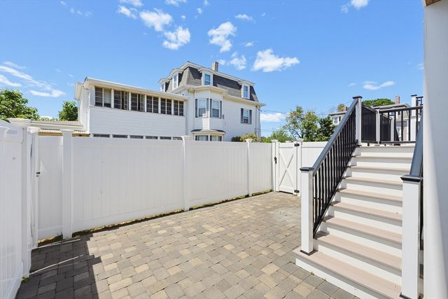 29 Cherry 3, Waltham, MA 02453
