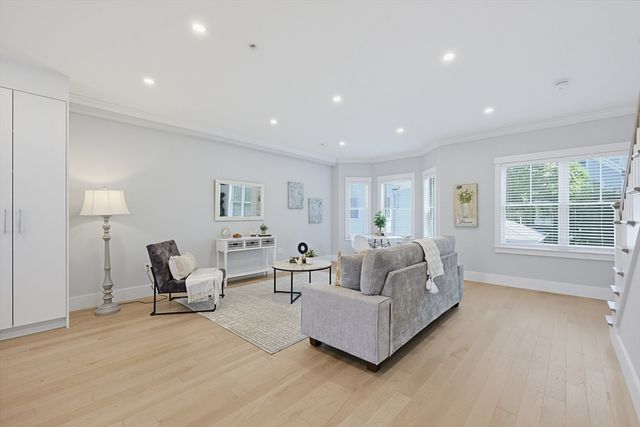 29 Cherry 3, Waltham, MA 02453