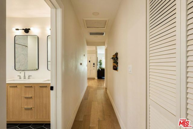 3536 West Boulevard, Los Angeles, CA 90016