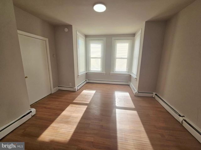 5526 N MASCHER ST #2ND FL REAR, Philadelphia, PA 19120