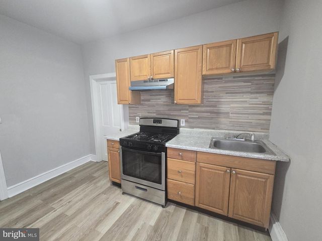 5526 N MASCHER ST #2ND FL REAR, Philadelphia, PA 19120