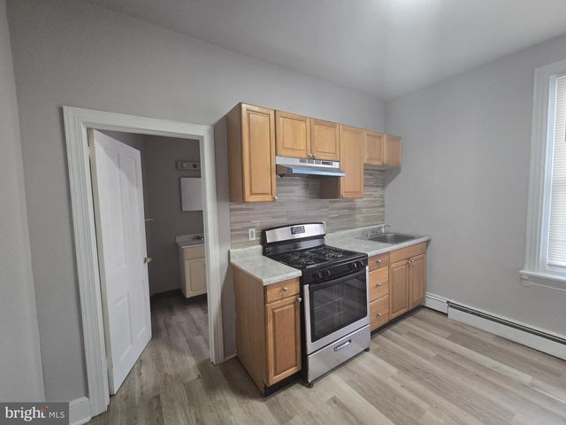 5526 N MASCHER ST #2ND FL REAR, Philadelphia, PA 19120