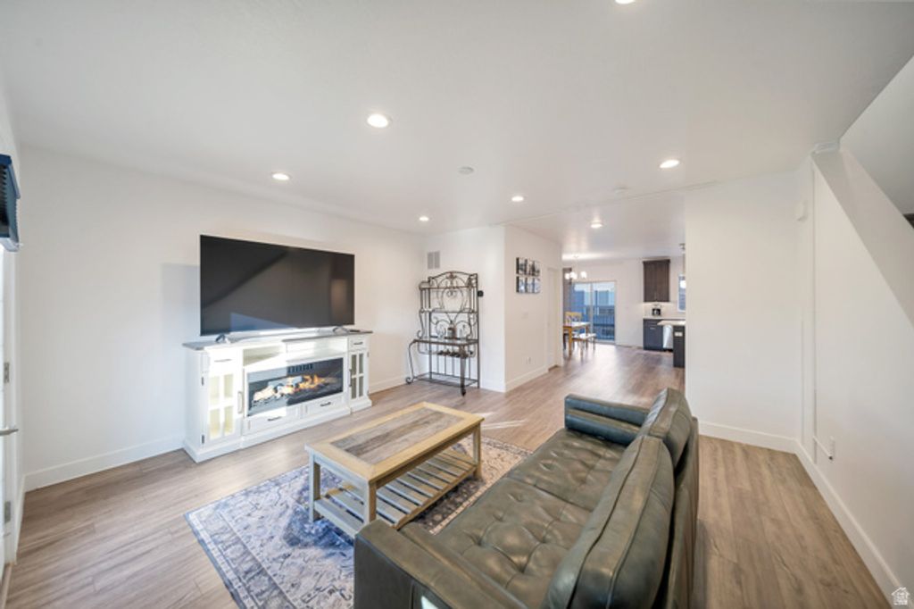 4239 S BIRKHILL BLVD, Murray, UT 84107 — photo 5