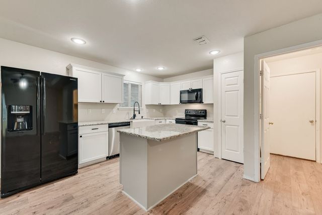 139 Abelia Drive, Fate, TX 75189