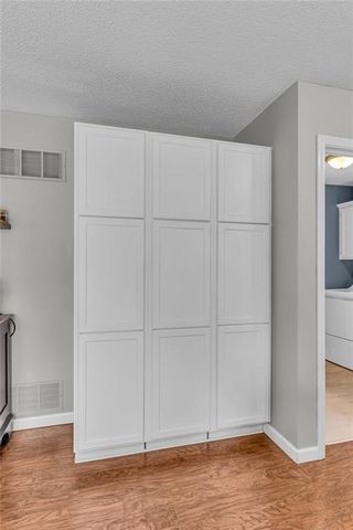 1010 Home Circle, Lawrence, KS 66046
