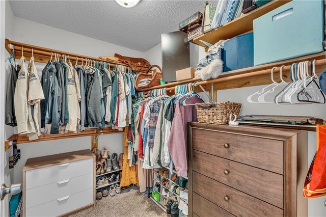 1010 Home Circle, Lawrence, KS 66046