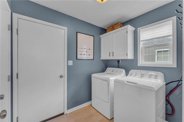 1010 Home Circle, Lawrence, KS 66046