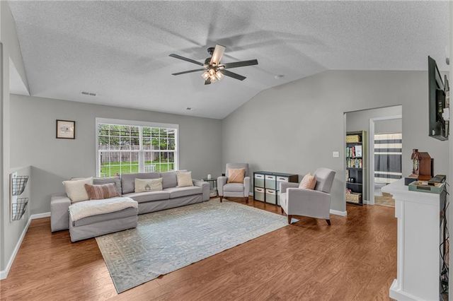 1010 Home Circle, Lawrence, KS 66046