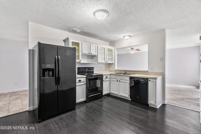 4023 STILLWOOD Drive, Jacksonville, FL 32257