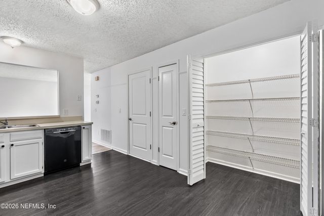 4023 STILLWOOD Drive, Jacksonville, FL 32257