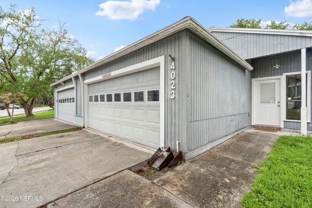 4023 STILLWOOD Drive, Jacksonville, FL 32257